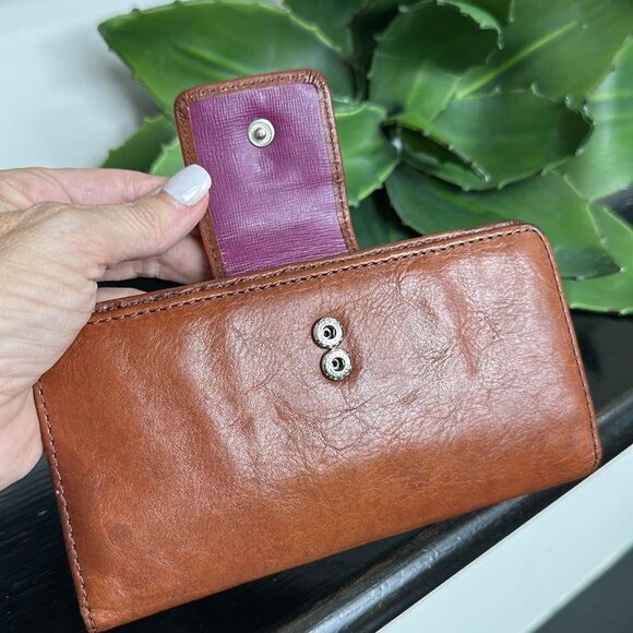 Fossil Genuine Leather Wallet Clutch – Grab & Go Organizer - Picture 5 of 7
